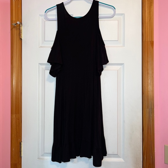 Jodifl Cold Shoulder Black Dress - Picture 6 of 6